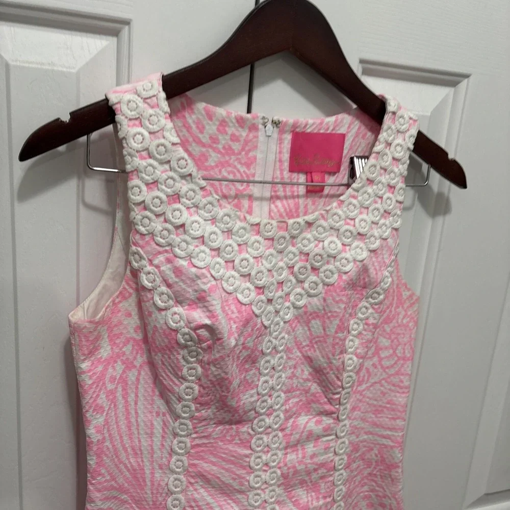 Lilly Pulitzer MacFarlane Flamingo Pink Shift Dress Seashell Sz 00 EUC - Picture 2 of 11